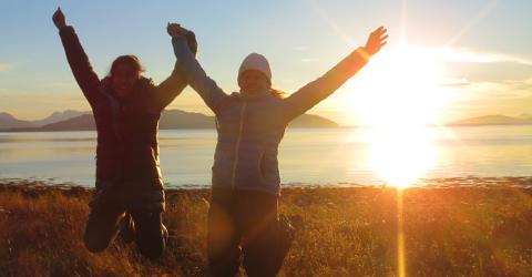 AFSerin Ilka mit einer Freundin in Norwegen