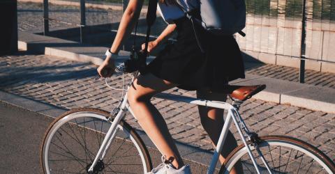 Mädchen auf dem Fahrrad