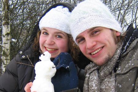 AFSerin Sofia mit einem Freund in Lettland