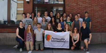 Gruppe von Ehrenamtlichen von Partnership Internationale e.V.