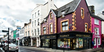 Straßenszene in Irland